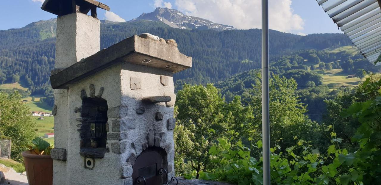 Ferienhaus & Ferienwohnung Winay Wayna Gotschna Blick Клостерс Екстер'єр фото
