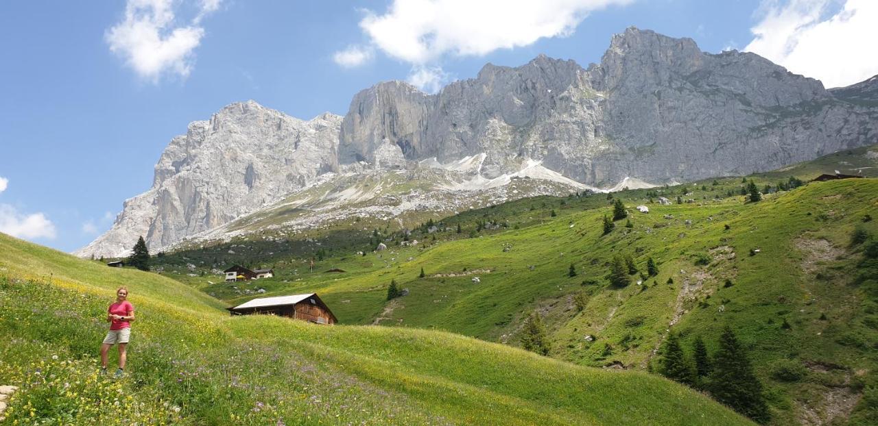 Ferienhaus & Ferienwohnung Winay Wayna Gotschna Blick Клостерс Екстер'єр фото