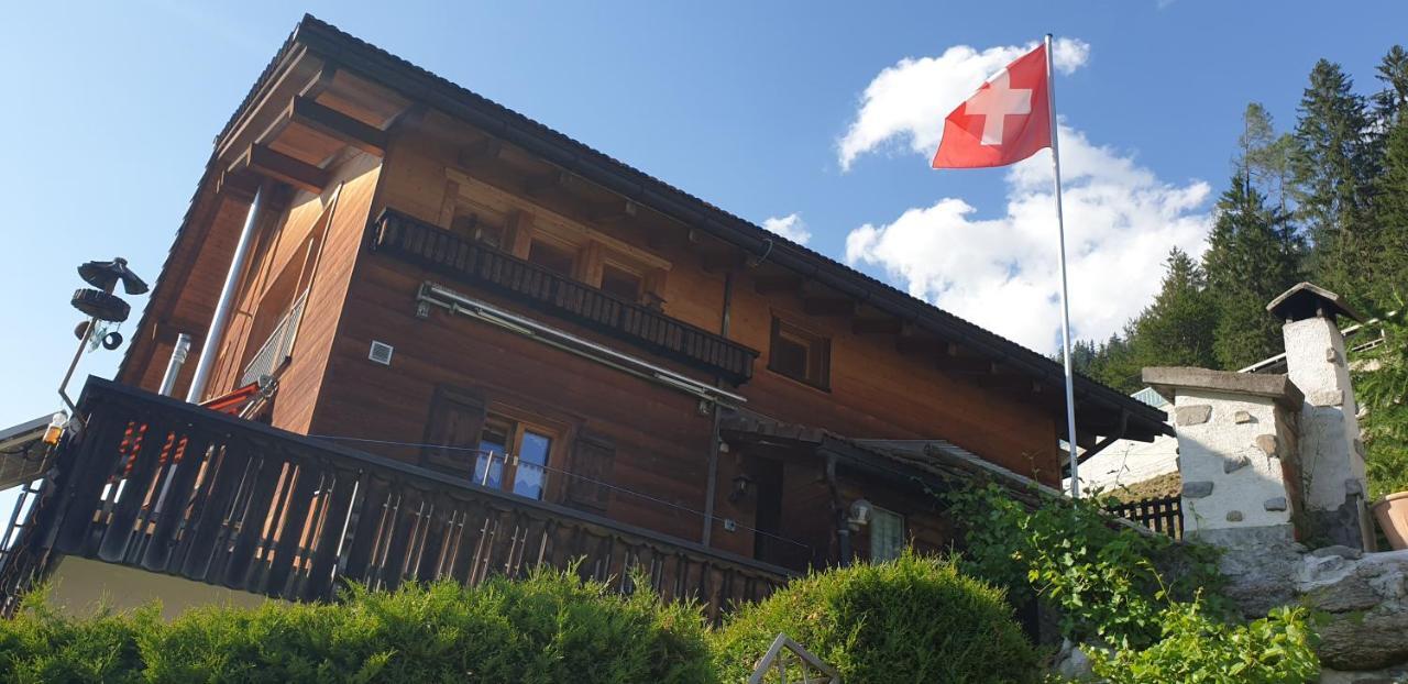 Ferienhaus & Ferienwohnung Winay Wayna Gotschna Blick Клостерс Екстер'єр фото